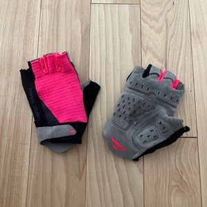 Pearl iZumi Pink Fingerless Cycling Gloves